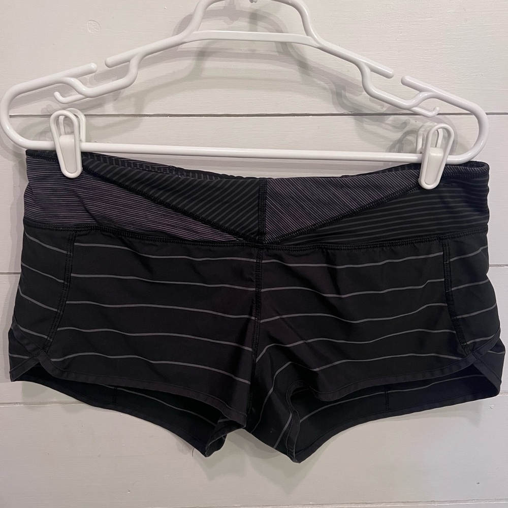 Lululemon Run: Speed Short *2-way Stretch Size 6